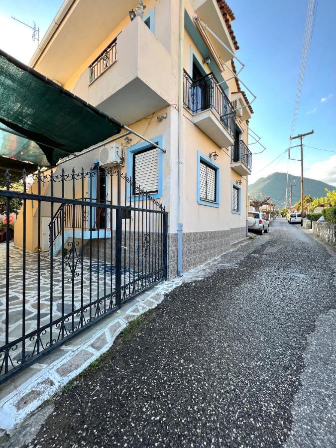 Village Apartment マラティアス エクステリア 写真